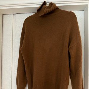 Theory Drop Shoulder Turtleneck Brown Cashmere Sweater - Size M